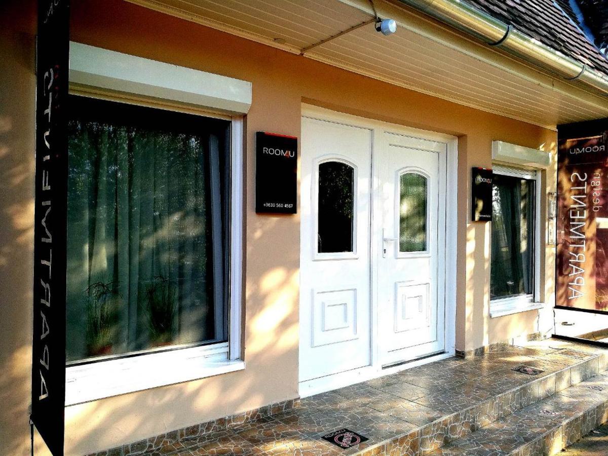 Room4U Apartment Balatonszárszó エクステリア 写真